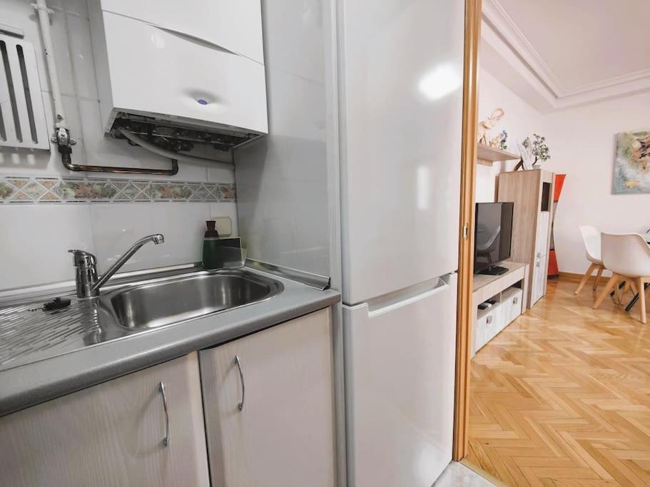 Apartamentos Turisticos Seviro Madrid Kültér fotó